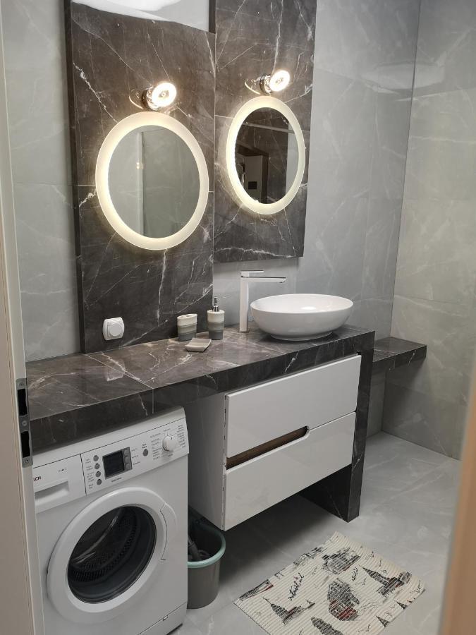 Apartament Z Tarasem I Ogrodem Blisko Centrum 格但斯克 外观 照片
